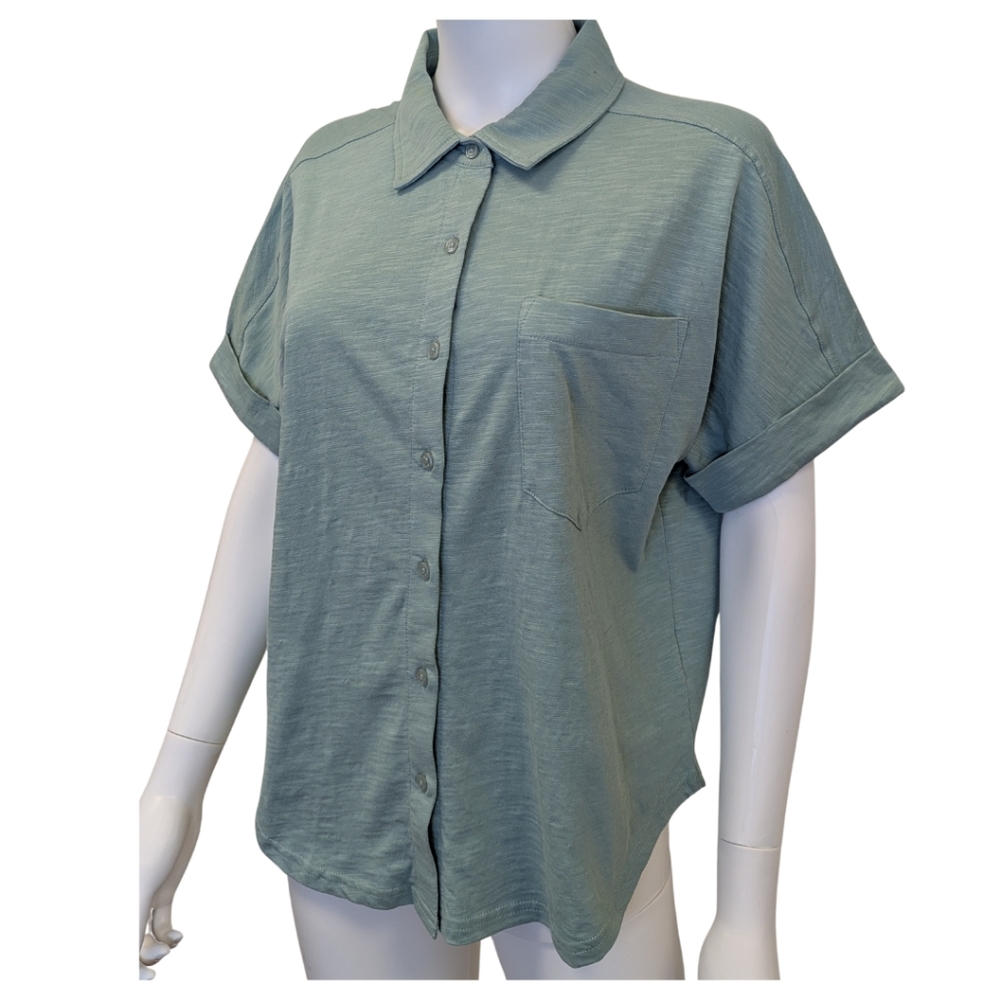 Pact Organic Cotton Button Down Shirt size M